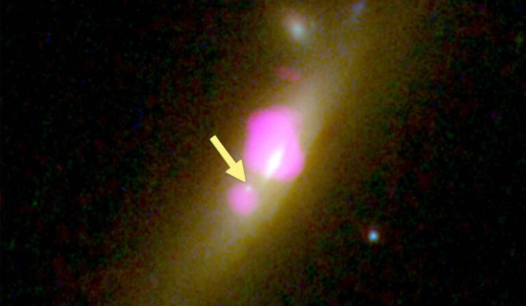 Tal vez haya peligrosos agujeros negros «desnudos» vagando por el universo: ¿pueden ser descubiertos?