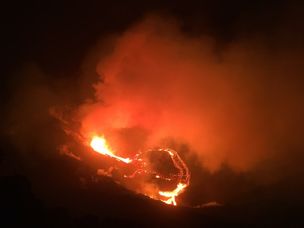 La erupción del volcán Kilauea en Hawái actualmente no representa una amenaza para las ciudades residentes