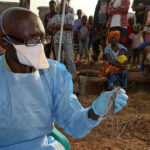 Trabajadores sanitarios luchan por contener la mortífera fiebre transmitida por ratas en Nigeria